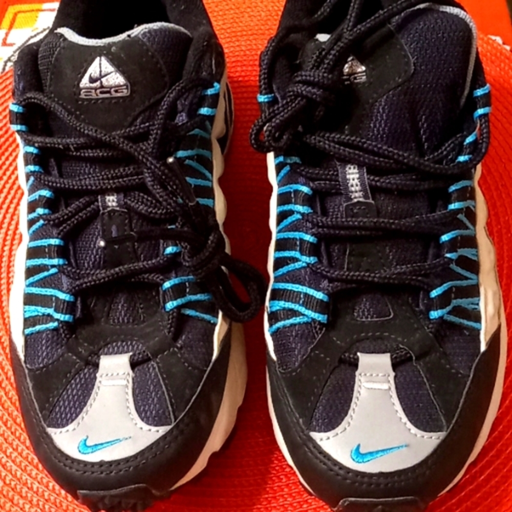 NEW,NIKE Air,All Conditions Gear,Athletic Shoes(ACG)/ Turquoise & Silver Trim
